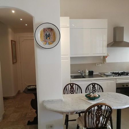Intero Appartamento - A Soli 50 M Dal Mare Viareggio Luaran gambar