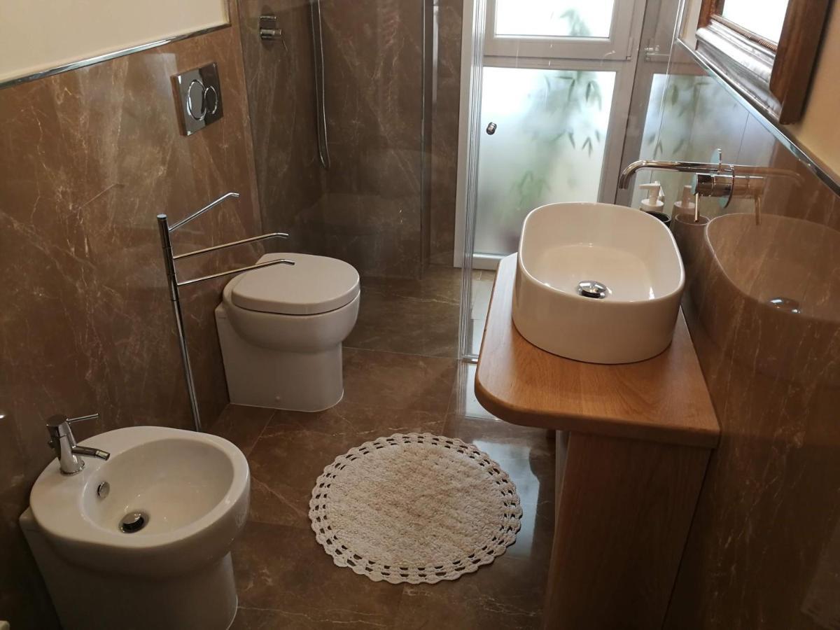 Intero Appartamento - A Soli 50 M Dal Mare Viareggio Luaran gambar